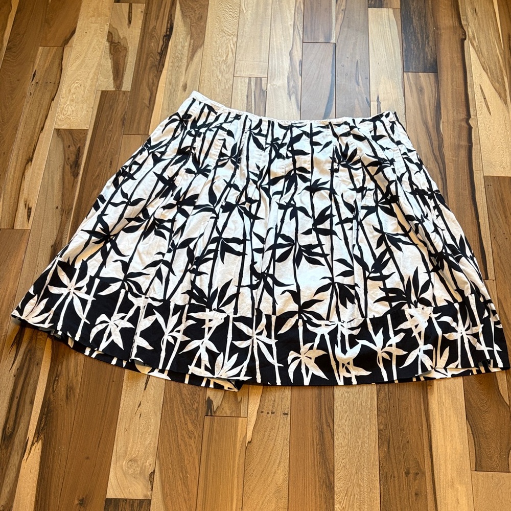 Jones New York Black and White Floral Circle Skirt